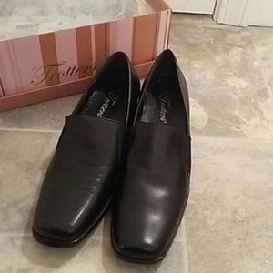 Trotters Dress Casuals